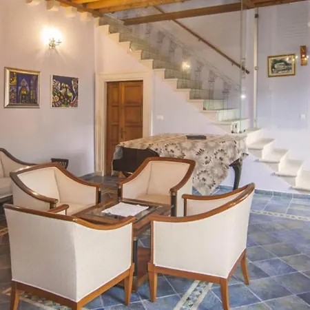 Gradi-five Bedroom With Outdoor Pool * Mokosica